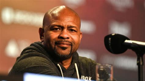 Boxer roy jones jr. - Roy Levesta Jones Jr., popularly known as Roy Jones Jr. is a former professional boxer. With a record of 66-9 from being one of the best boxers in history. His bouts against James Toney, Glen ...
